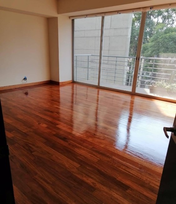 Piso de madera moderno